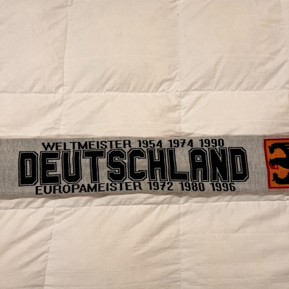 German Knit Soccer Scarf - Picture 2 of 3